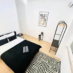 Luxury In Lisbon, Perfect For Tourists Hostel