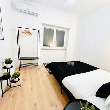 Luxury In Lisbon, Perfect For Tourists Hostal *