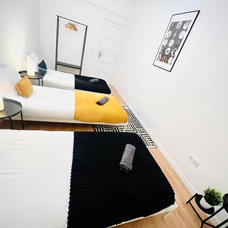 Luxury In Lisbon, Perfect For Tourists Hostal Lisboa