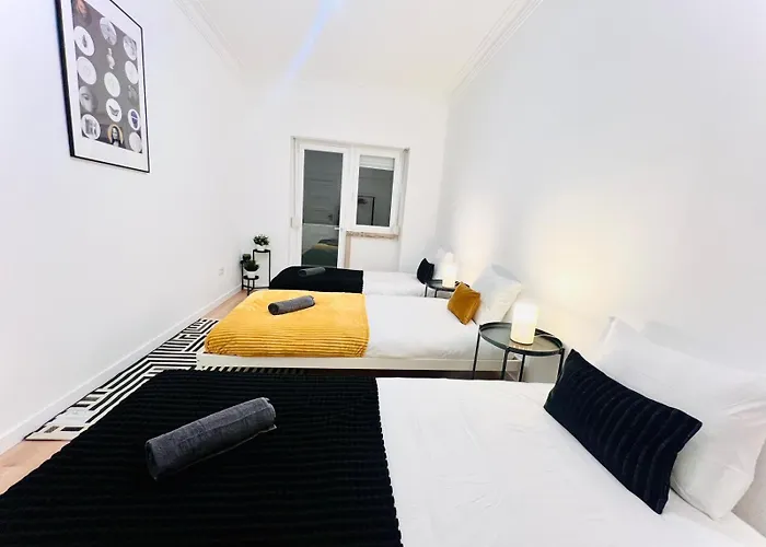 호스텔 Luxury In Lisbon, Perfect For Tourists